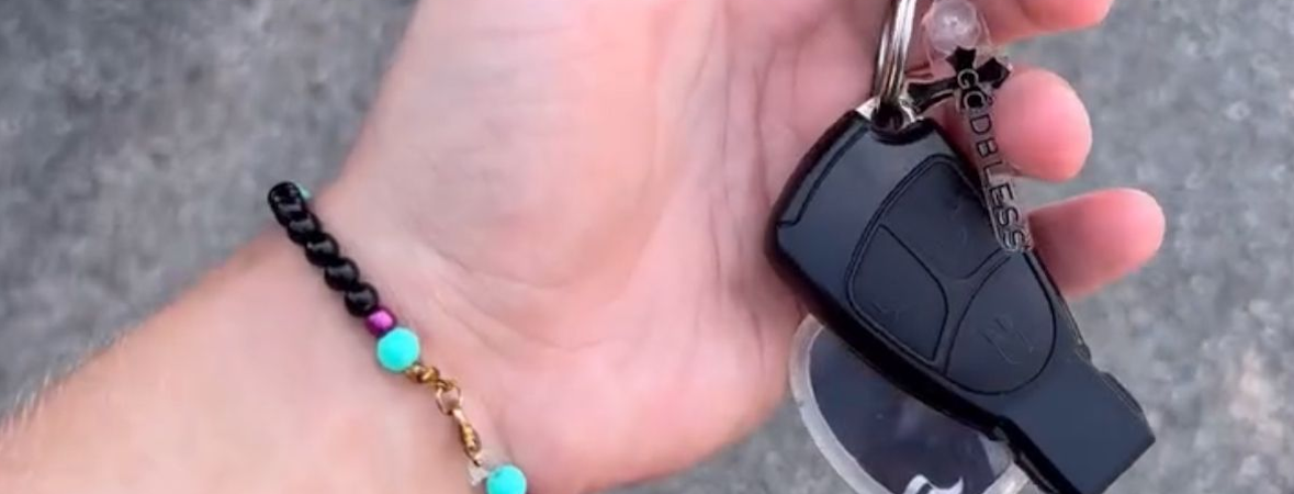 „cross“ Schlüsselanhänger